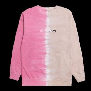 ISO: Live in europe and staircase crewneck (decs)